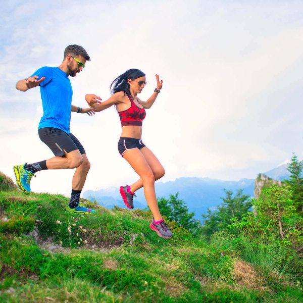 Pair Of Athletes Cbxygh